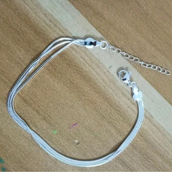 Sterling Silver Delicate Three Chain Snake Bracelet NWT - Picture 3 of 4